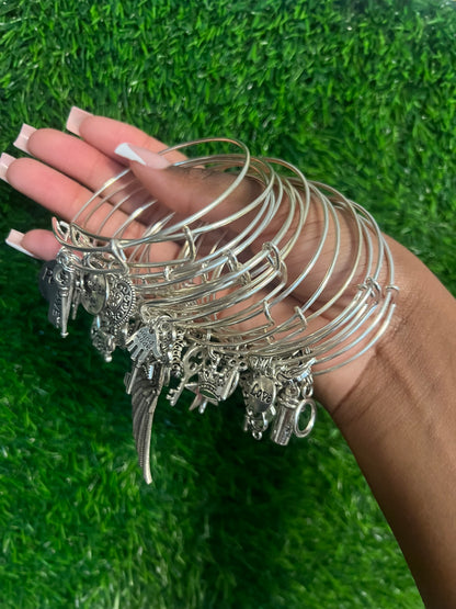 Basic Silver Bangle